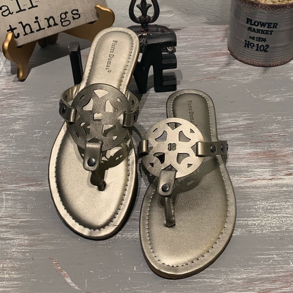 PEWTER SILVER ornate thong sandals Pierre Dumas NIB 6 6.5 7 7.5 8.5 9 10 M Width - Picture 12 of 12